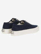  CANVAS LACED SNEAKER
