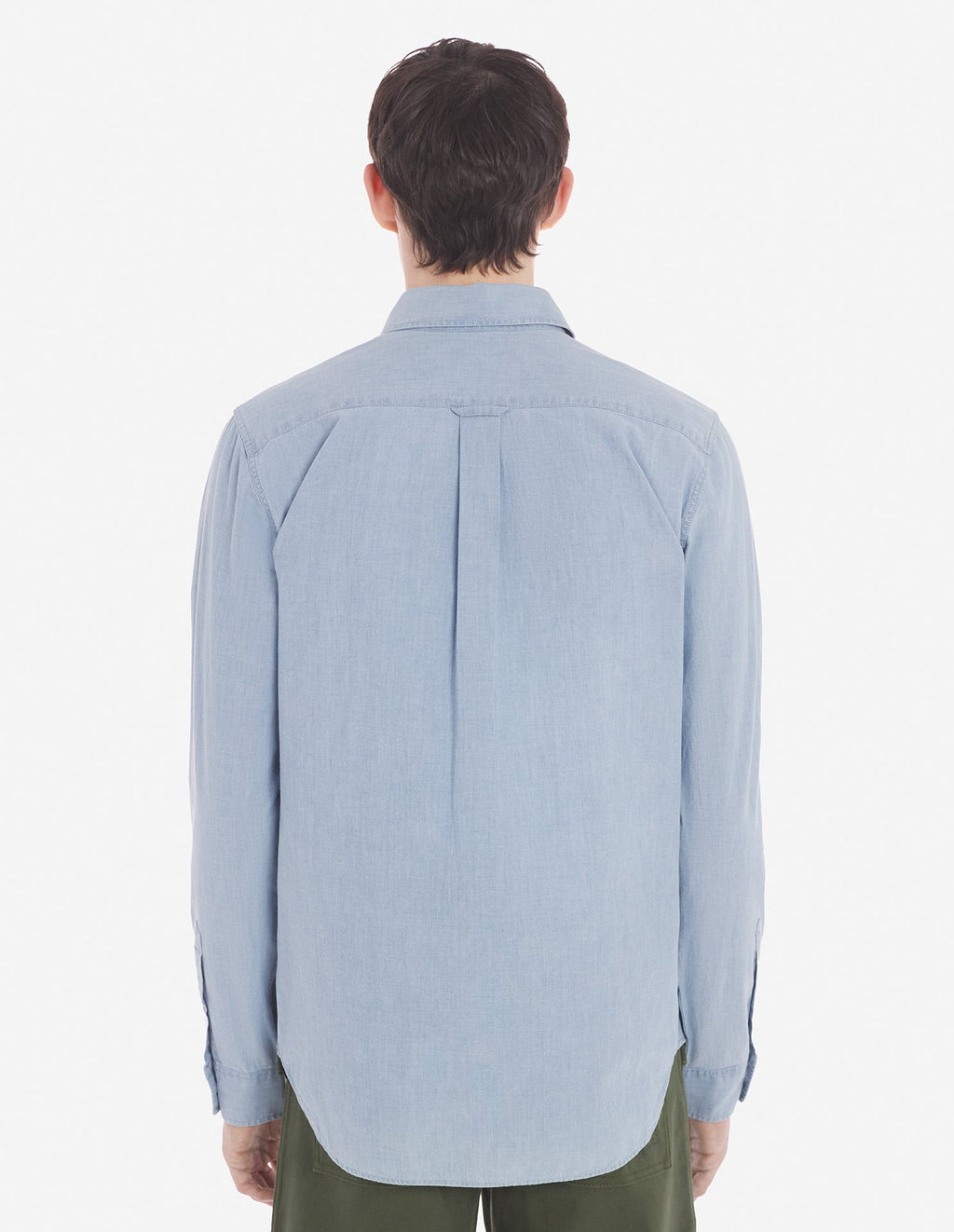  BUTTON DOWN CLASSIC SHIRT WITH INSTITUTIONAL FOXHEAD PATCH IN CHAMBRAY
