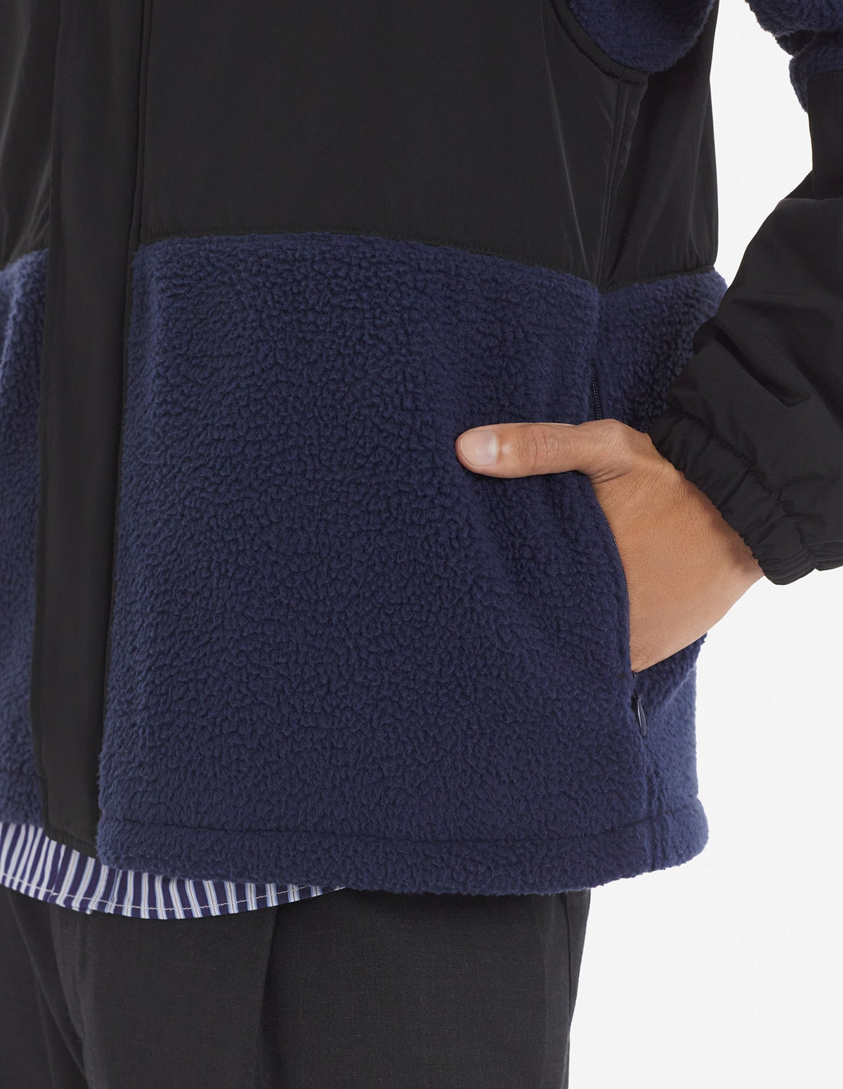  COLOR-BLOCK POLAR FLEECE BLOUSON WITH COLLEGE PATCH
