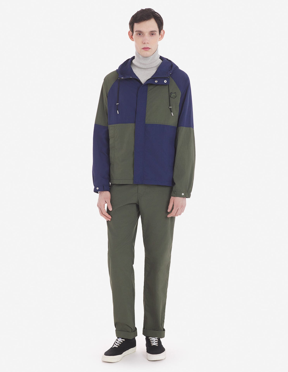  HOODED COLOR-BLOCK WINDBREAKER IN CRISPY NYLON WITH BOLD FOX HEAD PATCH