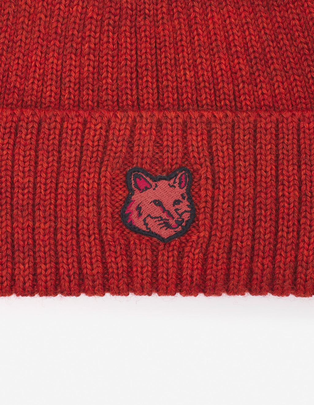  BOLD FOX HEAD PATCH RIBBED BEANIE