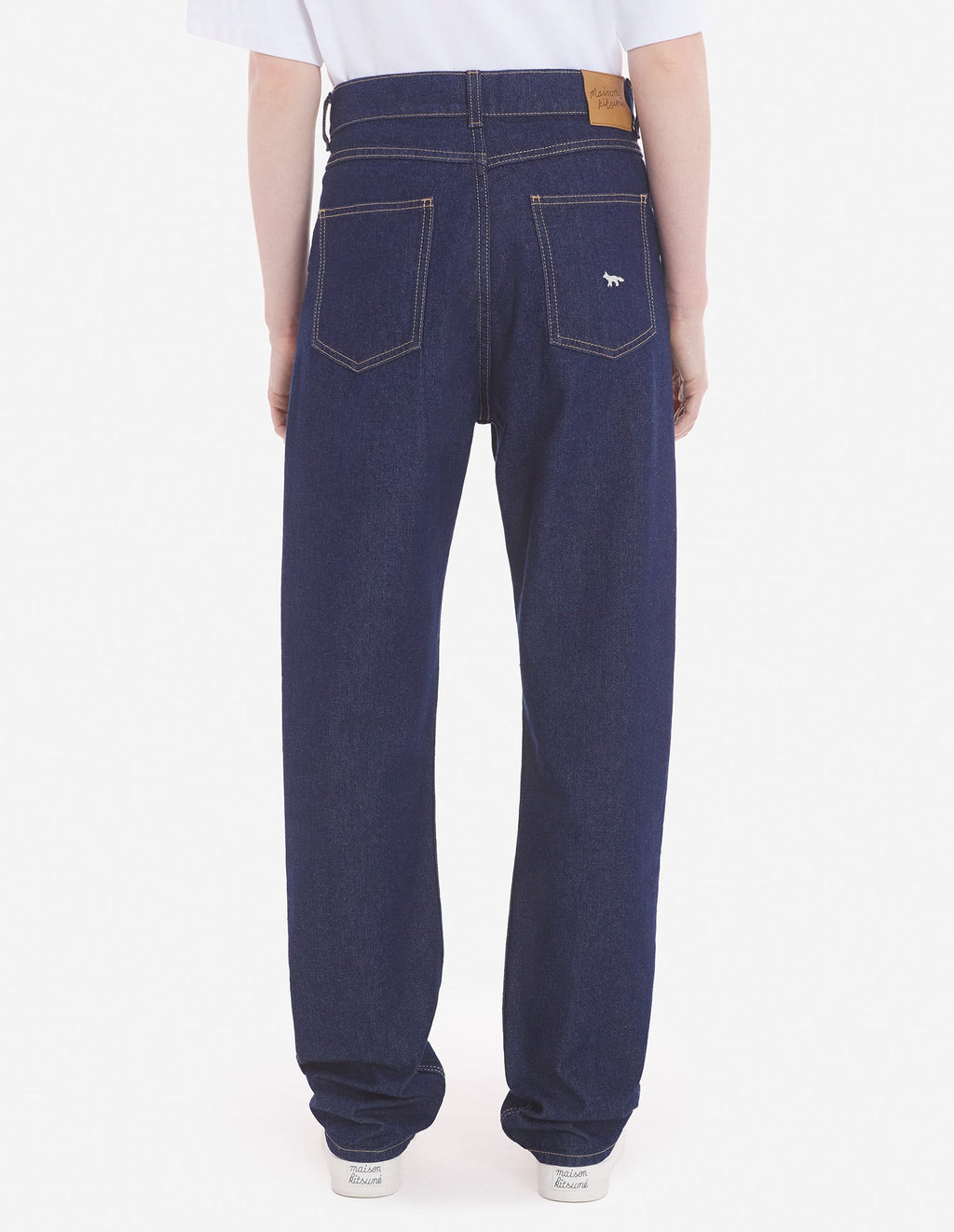  HIGH WAISTED JEANS