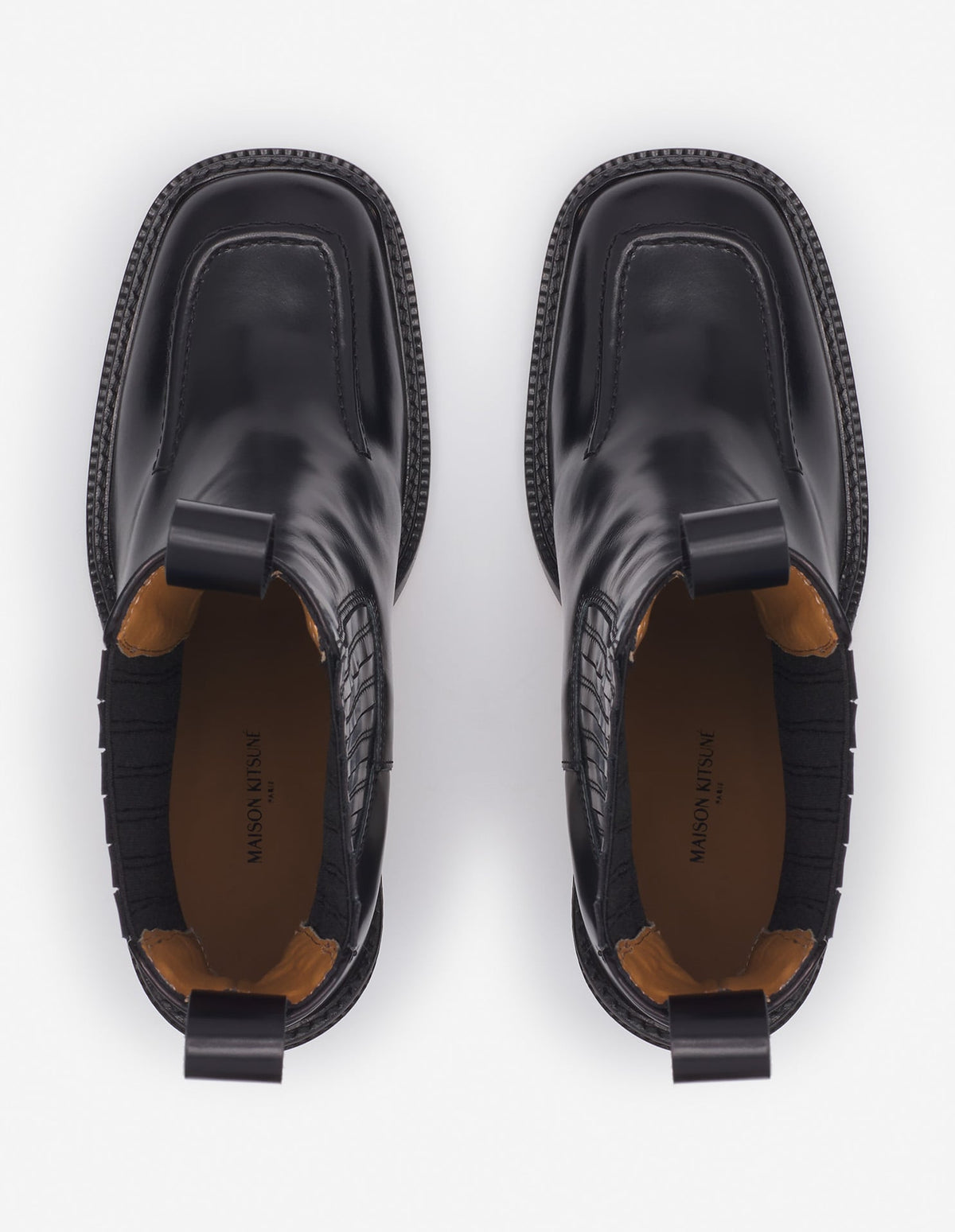  LEATHER LOW CHELSEA BOOTS