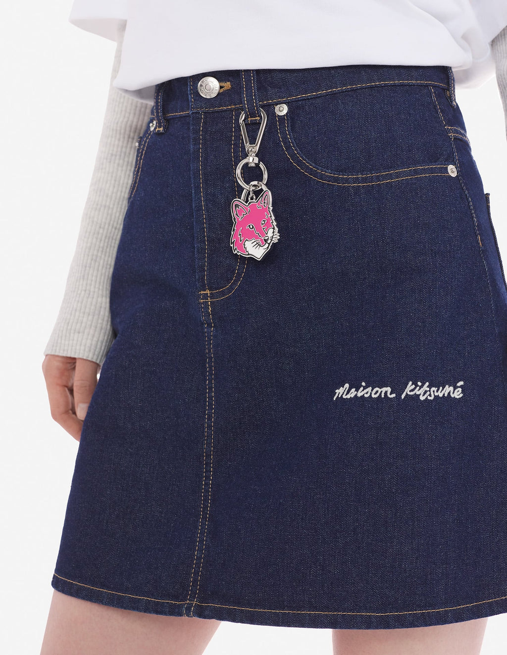  BOLD FOX HEAD METAL KEYRING